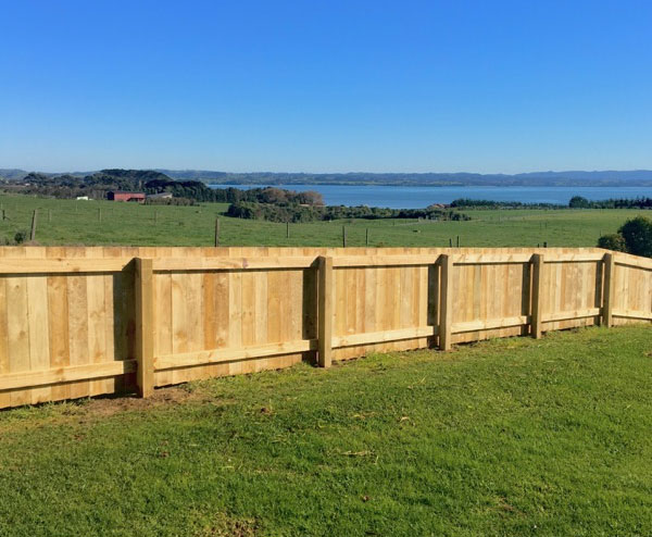 timber fencing pukekohe